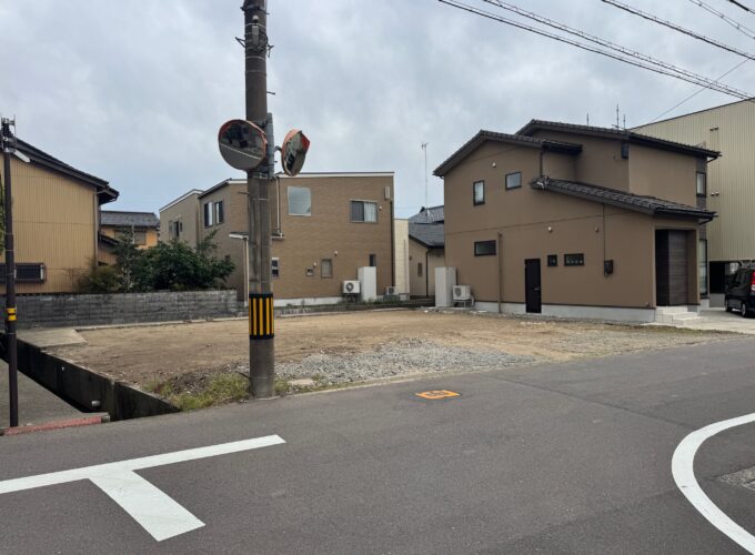 金沢市泉２丁目　売土地